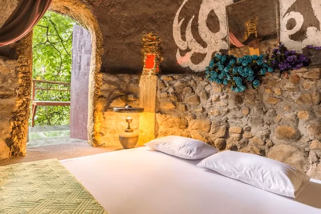 bạn sẽ được tận hưởng cuộc sống vô cùng yên tĩnh bởi bốn bề là cây cối mà không bao giờ phải lăn tăn về sự tiện nghi của nơi này.