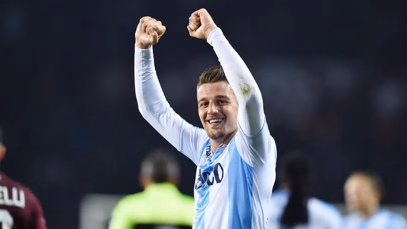 Lazio lật kèo phủ nhận việc đồng ý bán Milinkovic-Savic cho MU, giá 100 triệu euro.