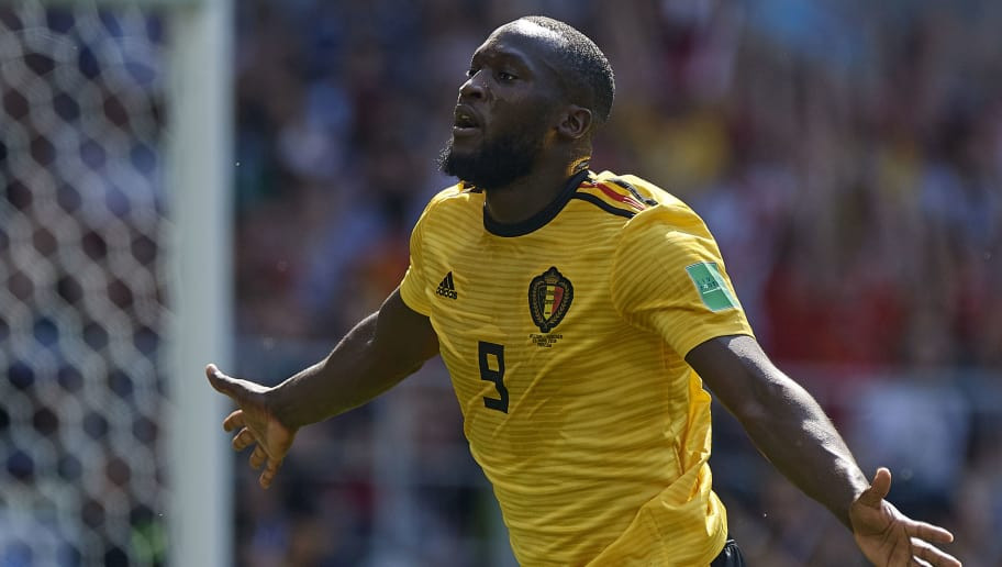 Cùng hiệu suất với Ronaldo là Lukaku, người ghi 4 bàn cho ĐT Bỉ. Trung bình cứ khoảng 37 phút, chân sút khoác áo MU lại ghi tên mình lên bảng điện tử.