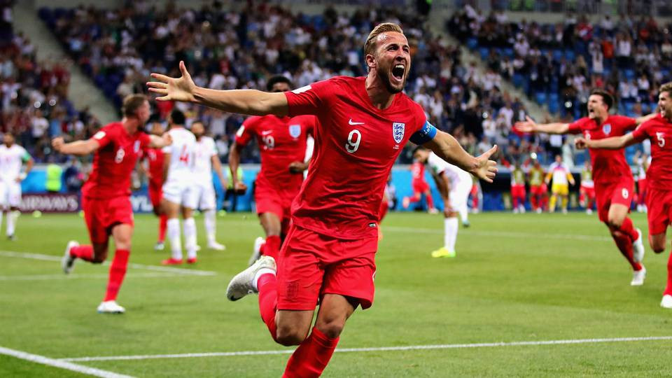 Tuy nhiên Ronaldo và Lukaku đang phải xếp sau Harry Kane. Chỉ cần 6 cú sút trong đó là 5 cú trúng đích, thủ quân tuyển Anh đã có 5 bàn. Nếu tiếp tục thể hiện phong độ ấn tượng thế này, Kane có thể tranh đoạt Vua phá lưới World Cup 2018.