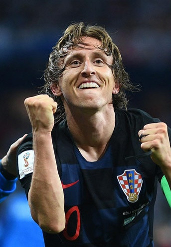 Modric chinh phục những fan khó tính nhất bằng rất nhiều rất nhiều lời khen. Thứ bóng đá Modric chơi là cảnh giới cao nhất, Argentina – Messi đã nếm trải đau đớn ra sao.