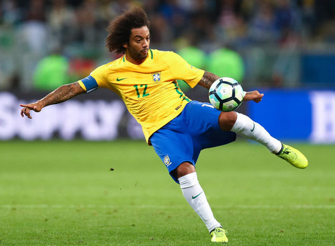 Siêu hậu vệ trái Marcelo đã thi đấu rất ổn định trong màu áo Brazil tại vòng bảng World Cup 2018 với 2 lần tắc bóng/trận, 2 lần rê bóng/trận, chuyền chìa khóa 2,5 lần/trận, chuyền chính xác 86,2%. Trước Costa Rica, ngôi sao đang khoác áo Real còn là người chạm bóng nhiều nhất trên sân.