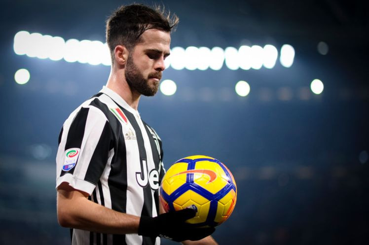 Bất chấp rất nhiều tin đồn về việc sẽ gia nhập Barcelona, Miralem Pjanic dự kiến sẽ gia hạn với Juventus trong vài ngày tới.