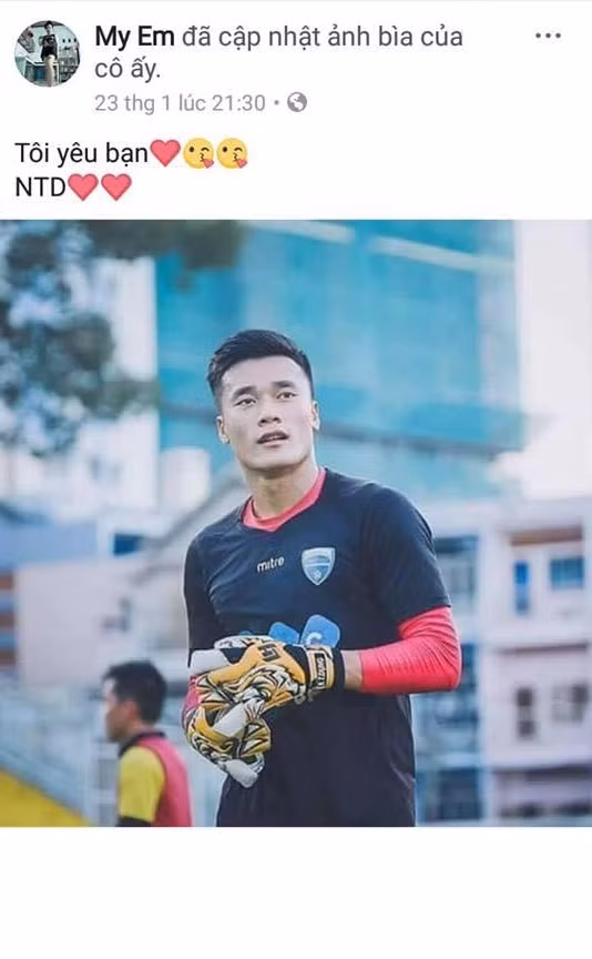 Nickname Minh Tú bình luận: "Chắc thủ môn Tiến Dũng phen này về nước chắc bất ngờ lắm, liên tục bị đổi họ từ Bùi sang Nguyễn hay Ngô.