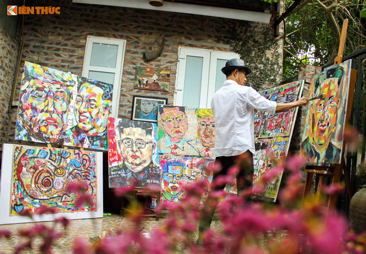 Anh Trần Lâm Bình - một họa sĩ tự do ở Hà Nội cũng đã vẽ hơn 100 bức tranh về hai nhà lãnh đạo của hai quốc gia để chào mừng hội nghị thượng đỉnh Mỹ - Triều Tiên sắp được tổ chức tại Việt Nam.