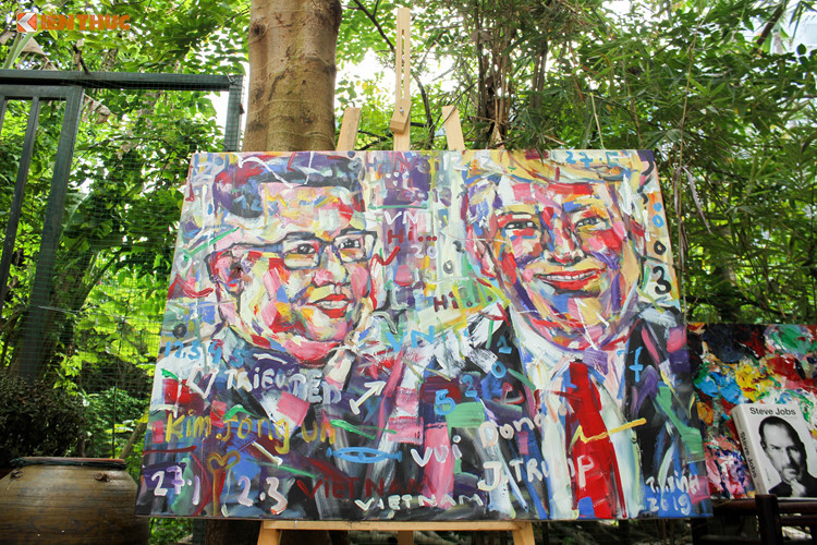 Những bức tranh được anh Bình vẽ chân dung Tổng thống Mỹ Donald Trump và Chủ tịch Triều Tiên Kim Jong Un