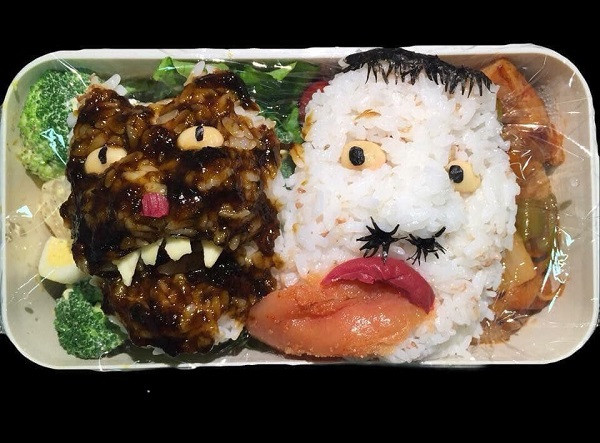 Ngay khi loạt ảnh này lên sóng, rất nhiều cặp đôi đã gắn thẻ nhau vào bài post để yêu cầu đối phương làm cho mình một hộp cơm tương tự. Thậm chí, nhiều chàng trai còn chia sẻ rằng sẽ chia tay người làm ra nó ngay trong "1 nốt nhạc".