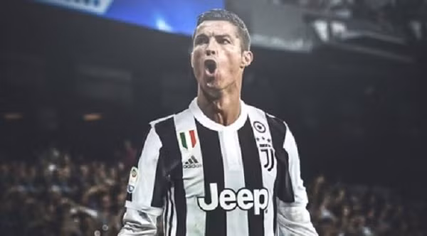 Chuyển nhượng bóng đá từ báo chí Italia cho hay, Cristiano Ronaldo sẽ có có buổi kiểm tra y tế tại đại bản doanh Juventus vào ngày thứ Hai.