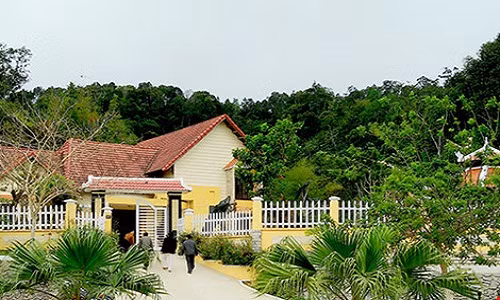 Bi thu huyen dao ham xuyen nui noi gi?-Hinh-2