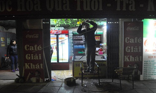 Ha Noi: Thanh nien “dai nao” quan ca phe, tu cua co