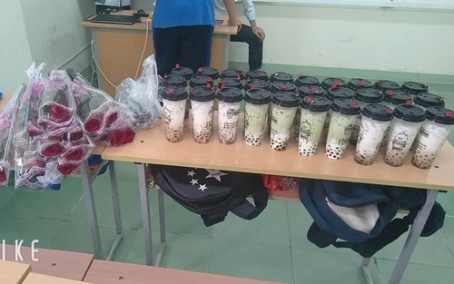 Chỉ chưa đến 100 ngàn đồng bạn có thể mua bất kì loại trà sữa nổi tiếng dành tặng cho những cô nàng "nghiện" món đồ uống này.