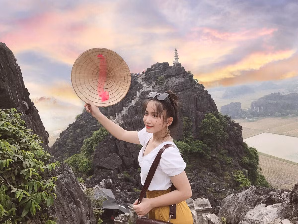 Trong tương lai, Thúy Vinh đang cân nhắc đăng dự thi vào trường Cao đẳng Văn hóa Nghệ thuật Nghệ An theo lời khuyên của người thân và bạn bè.