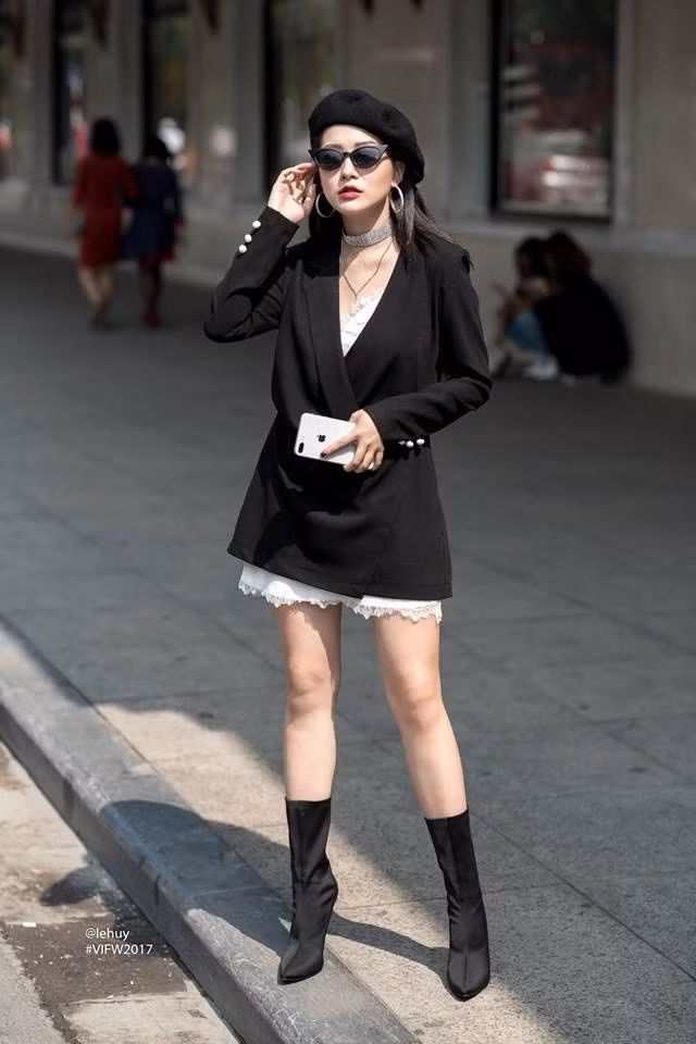 Xinh đẹp, lại còn cung cấp bí quyết có vóc dáng đẹp, cũng vì vậy mà Facebook của hot girl Hà Tĩnh sở hữu gần 80 nghìn người theo dõi.