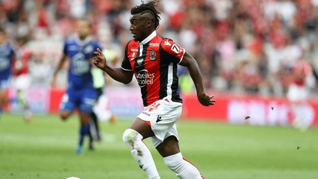 Theo tờ BILD (Đức), Allan Saint-Maximin, cầu thủ chạy cánh của OGC Nice là mục tiêu số một của Borussia Dortmund khi tìm người thay thế Christian Pulisic.