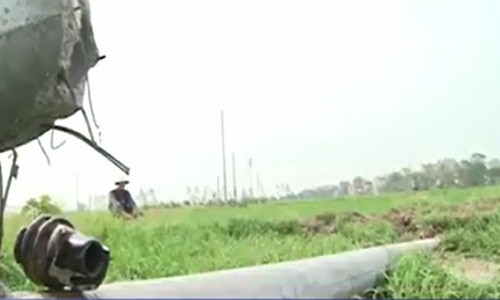 Can lam ro viec cot dien do hang loat sau bao o Ha Nam-Hinh-2