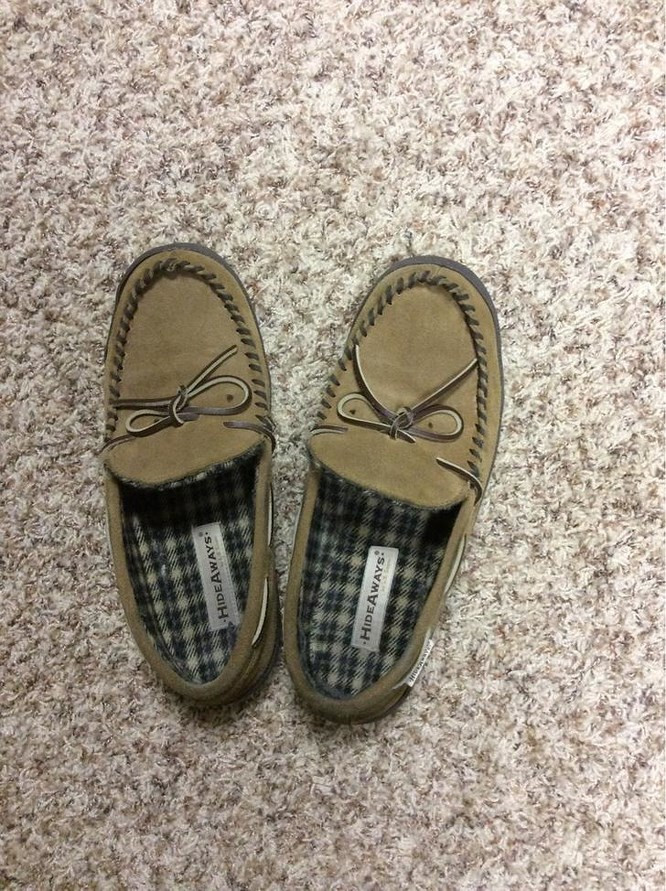 Đôi giày này liệu có nuốt chửng mất chân của bạn không?