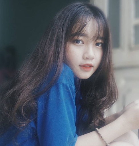 Còn với nickname Hoàng Tuấn Cảnh chia sẻ: "Các bạn cuối 9X đầu 10X bây giờ xinh thật. Họ mang vẻ đẹp của thanh xuân, tươi mới khiến ai ngắm đều vô cùng phấn khởi".