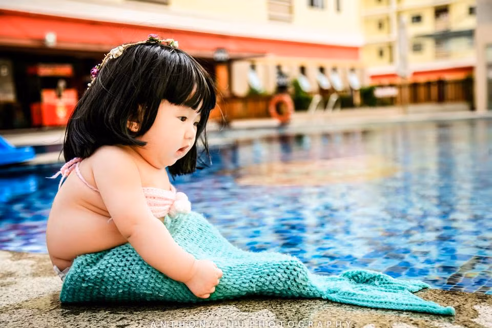 Sau khi xuất hiện, bộ ảnh đã mang đến cho nhiều thành viên một niềm vui thực sự và họ liên tục chia sẻ những bức ảnh của bé Táo trên trang cá nhân với những lời lẽ vô cùng dí dỏm.