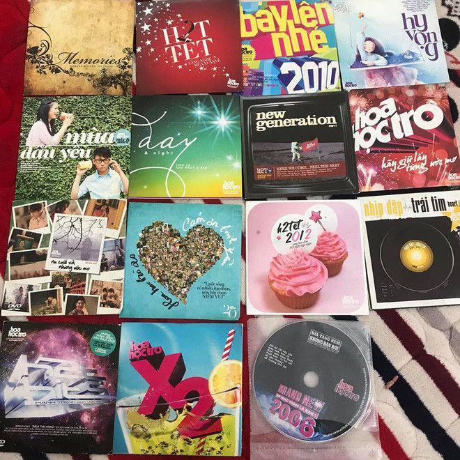 Chắc hẳn không ít người trong số chúng ta, đặc biệt là thế hệ học trò 8X, 9X từng có cho mình cái cảm giác háo hức khi cứ thứ hai đầu tuần lại được chạy ra sạp báo gần nhà cầm ngay lên tay cuốn Hoa Học Trò nóng hổi, còn thơm mùi giấy mực.