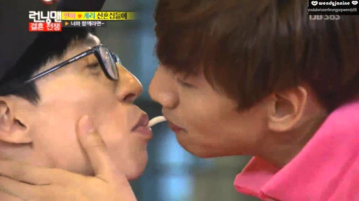 Dù chẳng còn mới nhưng khi quay lại phải công nhận rằng nụ hôn mì gói mang đến sự lãng mạn không thể chối từ.