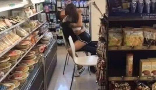 Can loi voi cap doi than nhien “dien canh nong” phan cam giua cua hang tien loi