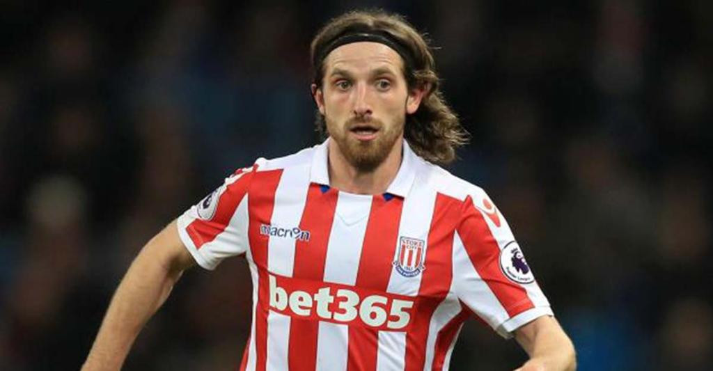 Stoke vừa xuống hạng, thì cựu sao Liverpool là Joe Allen nhanh chóng nhận được những lời đề nghị rất hấp dẫn.