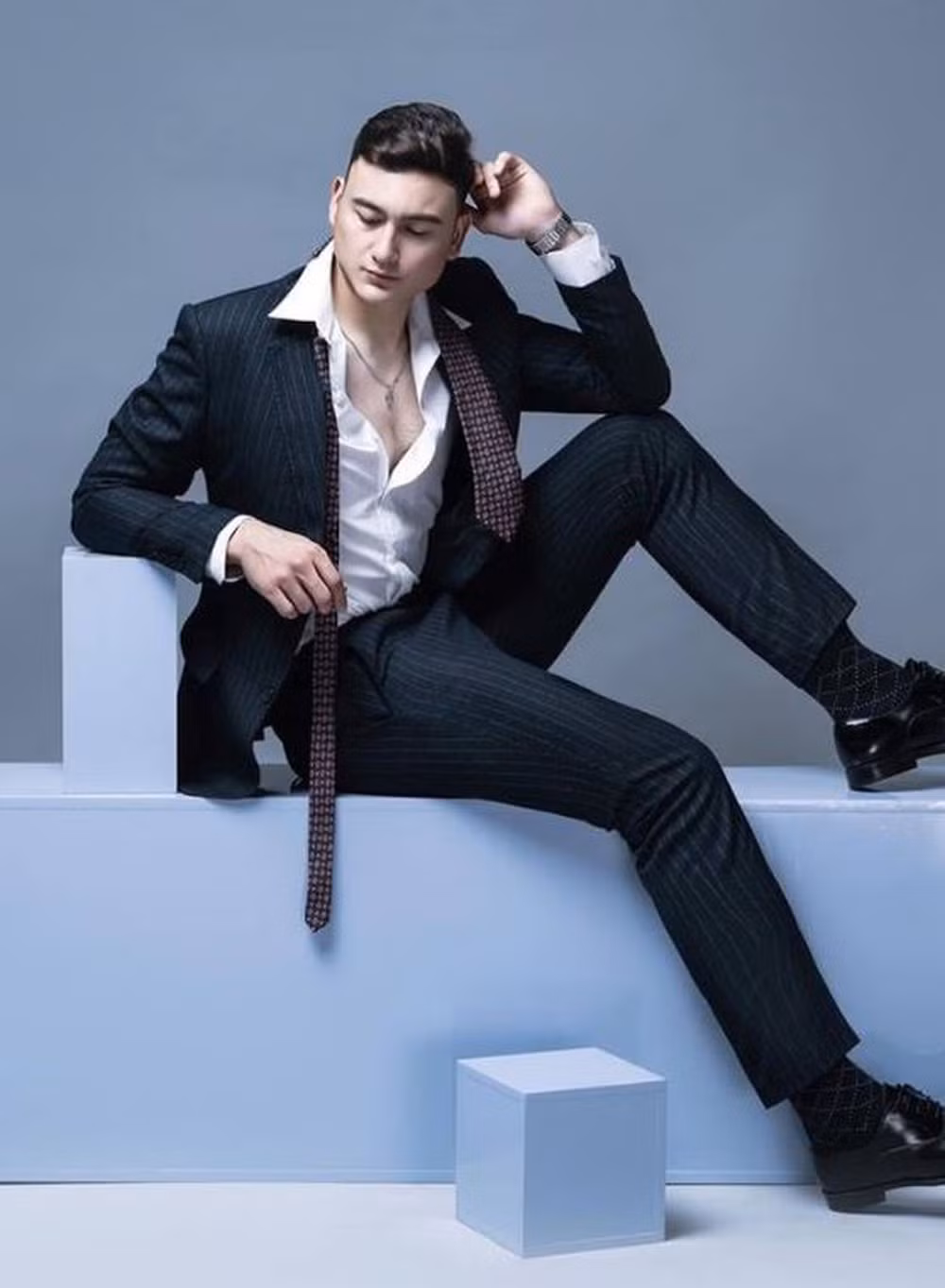 Sự chuyên nghiệp và thần thái của Đặng Văn Lâm được thừa hưởng từ dòng máu nghệ thuật của gia đình. Bố, bác trai và chị gái của thủ môn đội tuyển Việt Nam đều là những diễn viên múa nổi tiếng.