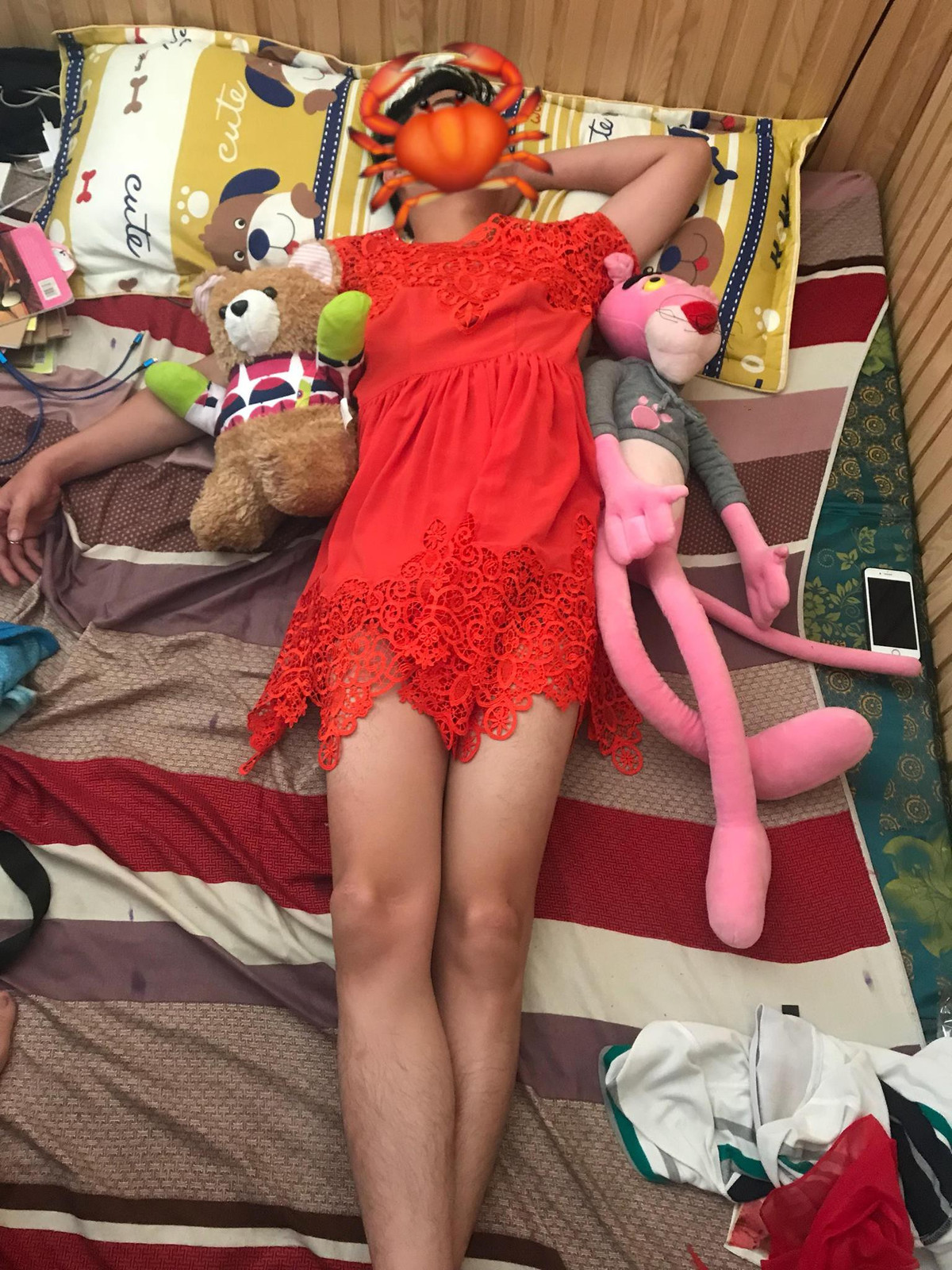 Dẫu có nhiều ý kiến khác nhau nhưng mọi người chủ yếu khuyên các anh nên làm chủ chính mình, uống lượng vừa phải để không lâm vào tình cảnh như trên.