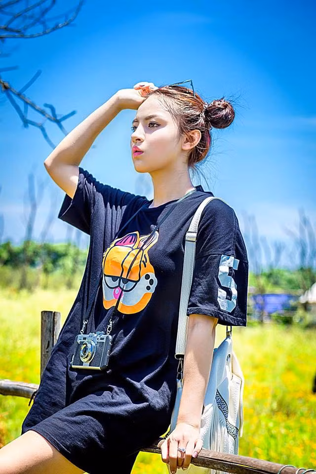 Nếu như là một người luôn theo sát mọi hoạt động của chàng diễn viên sinh năm 1990 Duy Nam thì có thể dễ dàng nhận ra rằng, Ngọc Anh Berry chính là người thường xuyên góp mặt trong những bộ ảnh vui nhộn của chàng trai này, điển hình như bộ ảnh "mùa World Cup" được đăng tải giữa năm 2014.