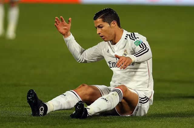 Kể từ đầu năm 2015, Ronaldo đang có dấu hiệu sa sút về phong độ. Bằng chứng là anh chỉ mới ghi được 10 bàn trong 15 trận đấu gần nhất của Real Madrid.