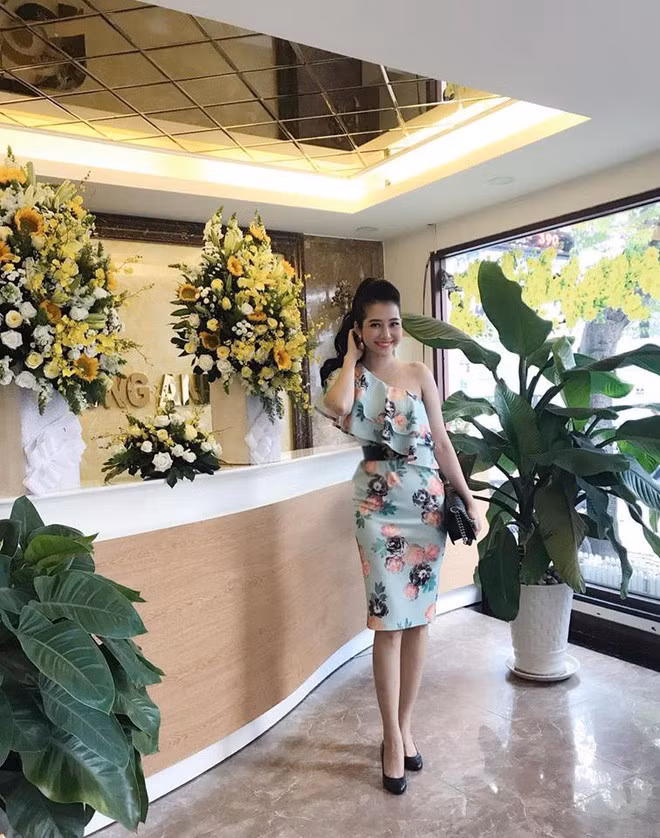 Sau thời gian chịu đau đớn cơ thể, giờ đây chị Lợi được rất nhiều lời khen về độ trẻ trung hơn độ tuổi 33 của mình.