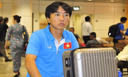 HLV Miura tro lai Viet Nam chuan bi dau voi Man City