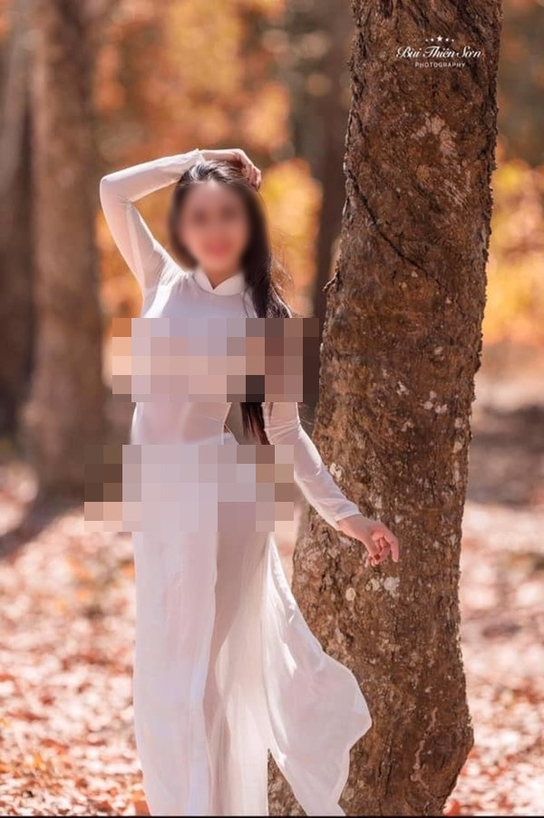 Bức ảnh cô gái mặc áo dài phản cảm tạo dáng trong rừng cao su từng bị dân mạng ném đá không ngớt thời gian.