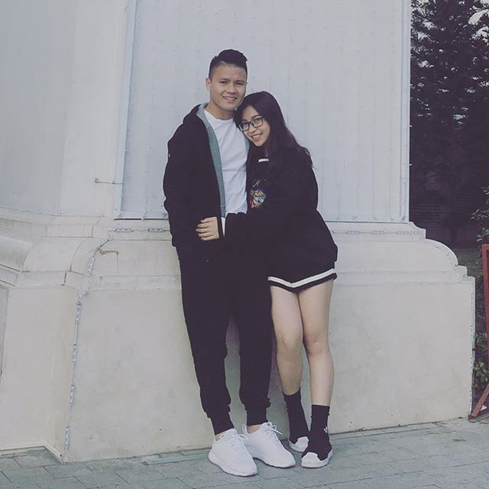 Bên cạnh những fan phong trào sẵn sàng quay lưng với đội tuyển, thì vẫn còn rất nhiều fan chân chính hiểu và sát cánh bên Quang Hải nói riêng cũng như bóng đá Việt nói chung vì tất cả những gì mà đội bóng đã làm được.