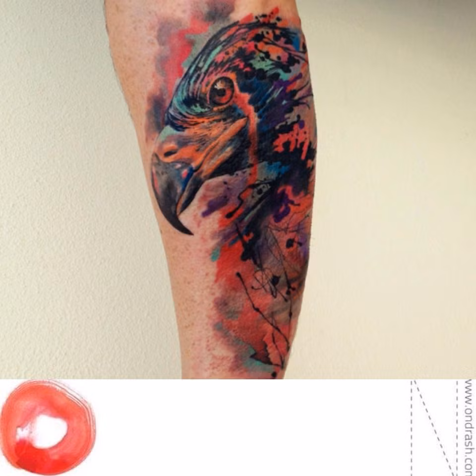 Đề tài trong phong cách xăm màu nước rất đa dạng, từ động vật đến những cây cỏ.
