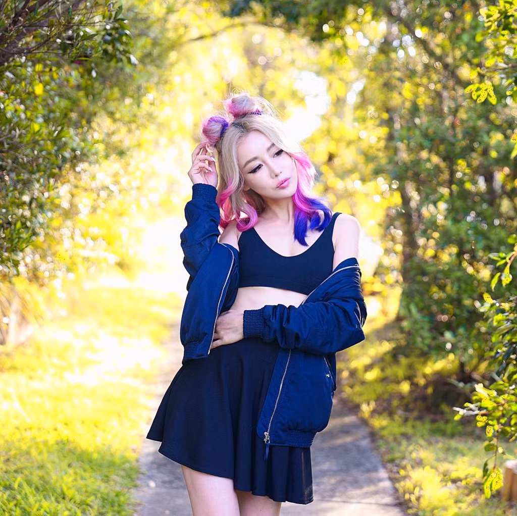 Không chỉ luôn tìm tòi nội dung mới, "mỹ nữ triệu đô" của Youtube còn vô cùng đầu tư về tập trung chất lượng cho từng clip, bên cạnh đó là chau chuốt và chỉn chu trong từng góc máy.