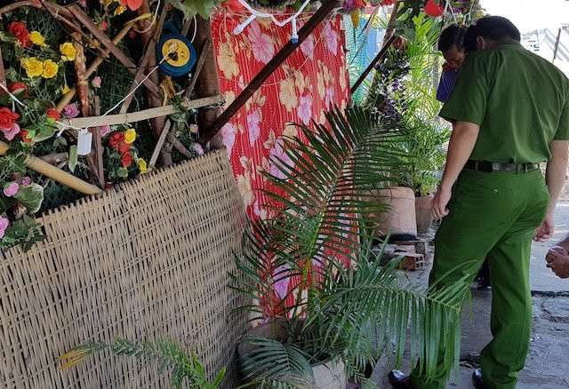 Gian vo, vao quan ca phe 