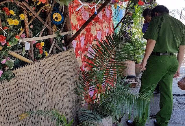 Gian vo, vao quan ca phe 