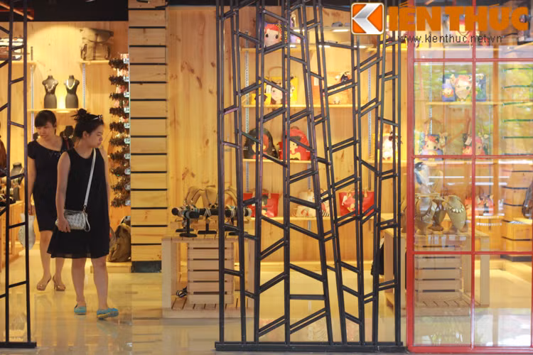 Zone 9 mới của giới trẻ Hà thành nằm tại tòa nhà 20 tầng, Lương Yên (HN), với diện tích mặt sàn rất rộng lên tới 870m2.