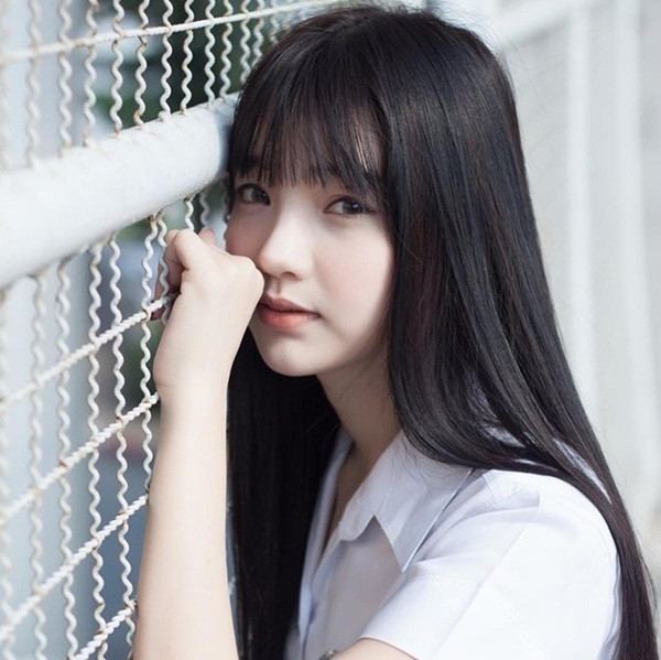 Hiện Anun hoạt động như một người mẫu ảnh tự do, hot girl Thái Lan nhận đặt lịch trực tiếp qua trang cá nhân mà không thông qua bất cứ công ty hay đại diện nào.