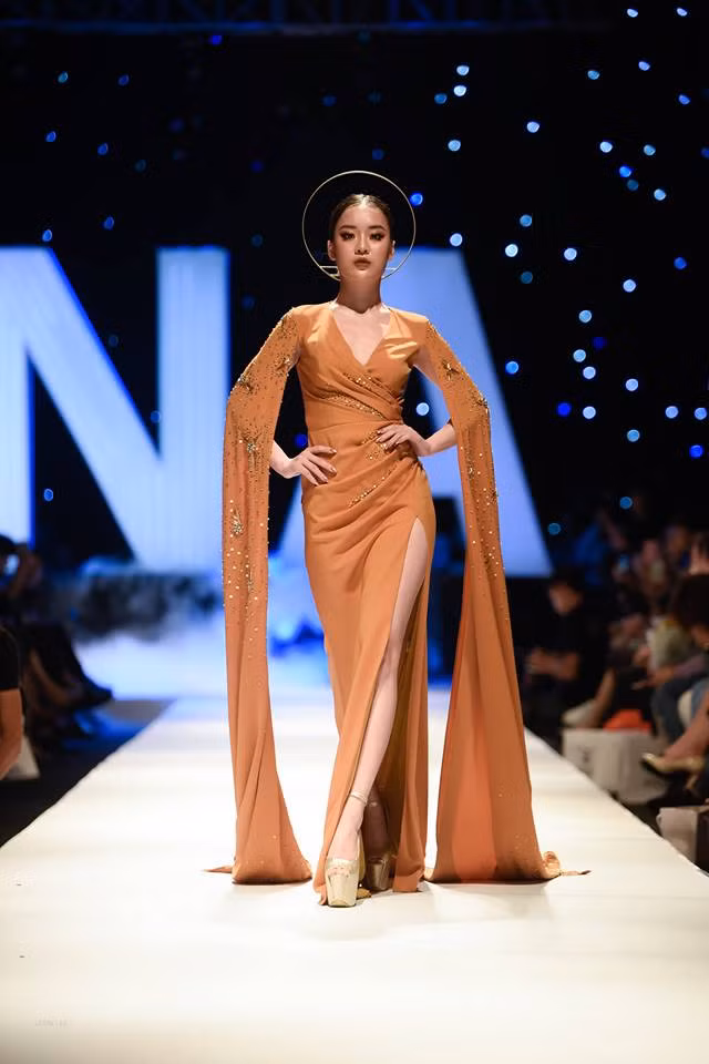 Chia sẻ về những thành công và dự định của cô trong thời gian tới, người đẹp tâm niệm: "Cuộc thi Hoa hậu Hoàn Vũ không phải là một đích đến mà Thu sẽ không ngừng phấn đấu để trở thành một người nghệ sĩ đa năng để có thể lan toả và trao nhiều giá trị trong cuộc sống này".