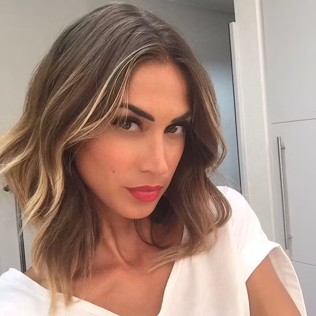 Với một khuôn mặt quyến rũ cùng thân hình bốc lửa, Melissa Satta đã hút hồn Kevin Prince Boateng và khiến cầu thủ này không thể chạy thoát khỏi tay mình.