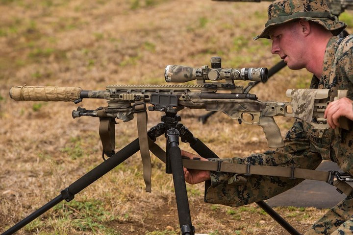 Khẩu súng bắn tỉa M40A6 với tầm bắn hiệu quả là hơn 800m.