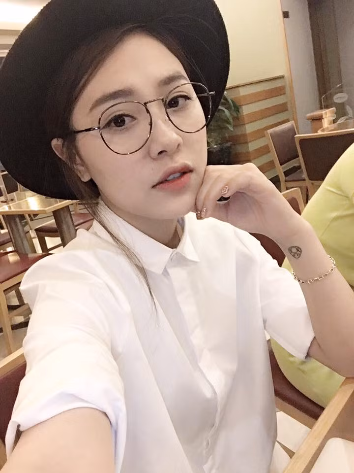 Cùng ngắm vẻ xinh đẹp của "cô nàng hát rong" Trần Thu Hòa. Ảnh sử dụng trong bài: Facebook nhân vật.