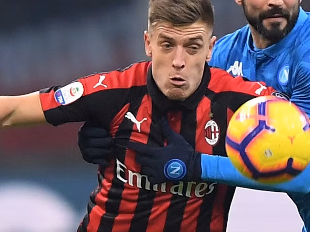 Tờ Don Balon tiết lộ, Piatek đang vô cùng tiếc nuối khi không đồng ý gia nhập Real Madrid vào kỳ chuyển nhượng tháng Giêng và chọn chuyển đến đầu quân cho AC Milan, nhưng khi cơ hội mở ra trong thời gian tới, cầu thủ người Ba Lan muốn sửa sai bằng việc chủ động liên hệ với đội bóng hoàng gia Tây Ban Nha.