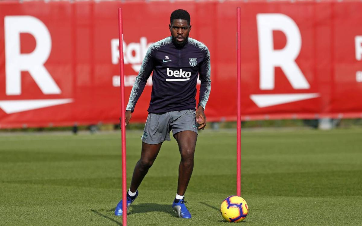 Theo Sport, PSGin rất quan tâm đến Samuel Umtiti và chuẩn bị thực hiện động thái chuyển nhượng. "Gã nhà giàu" nước Pháp muốn đón Umtiti về Paris để cầu thủ sinh năm 1993 có được khoảng thời gian thi đấu và chinh chiến gần gia đình.