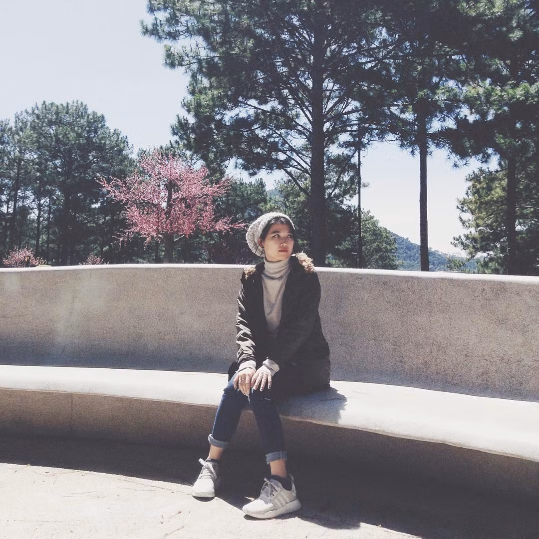 Nếu tới Đà Lạt dịp này, trên khắp các trục đường Xô Viết Nghệ Tĩnh, Hồ Tùng Mậu, Tương Phố, Yersin, và nhất là Trần Hưng Đạo, hoa anh đào thi nhau khoe sắc tạo nên một khung cảnh cực lãng mạn chẳng khác gì phim Nhật Bản. Ảnh: bora_201194