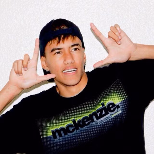 Nếu không để ý kỹ thì rất nhiều người sẽ tưởng nhầm Ruben là Neymar thật. Ảnh: Instagram.