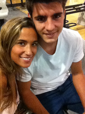 Morata bắt đầu hẹn hò với Maria vào đầu năm 2014, không lâu sau khi chia tay Hoa hậu Tây Ban Nha, Carla Garcia Barber.