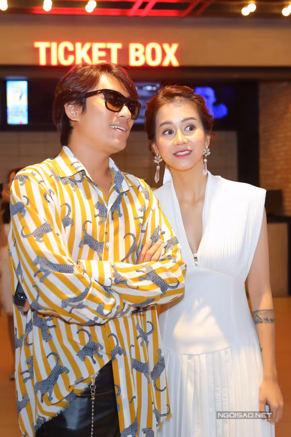 Nickname Nguyễn Hằng chia sẻ: "Pr rẻ tiền, xem tình cảm của khán giả là trò đùa, đem ra đùa cợt, dắt mũi như dắt trâu. Sẽ không xem phim để tiếp tay cho những kiểu Pr rẻ tiền như thế này".